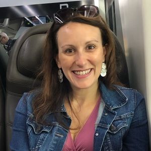 Meet your Posher, Emily